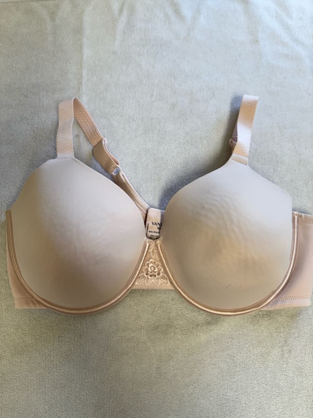 Vanity Fair Light Nude Full Coverage Smooth Bra