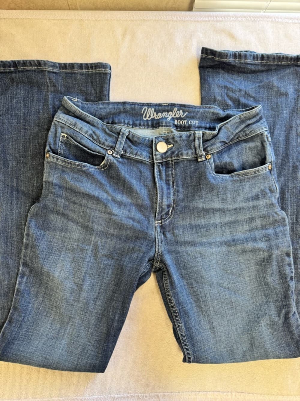 Wrangler Women's Boot Cut Jeans - Blue Wash