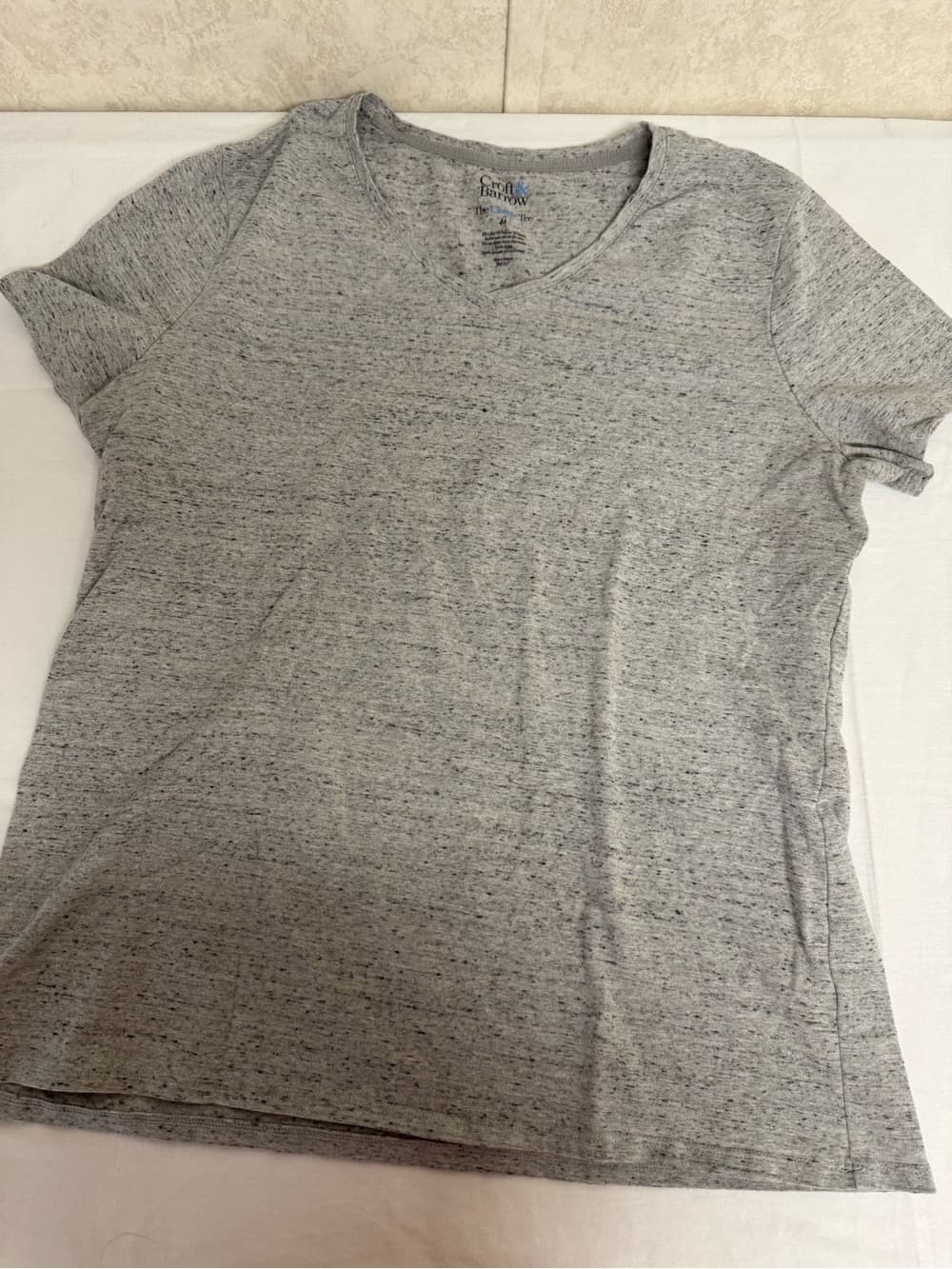 croft & barrow Light Heather Gray V-Neck Short Sleeve Tee