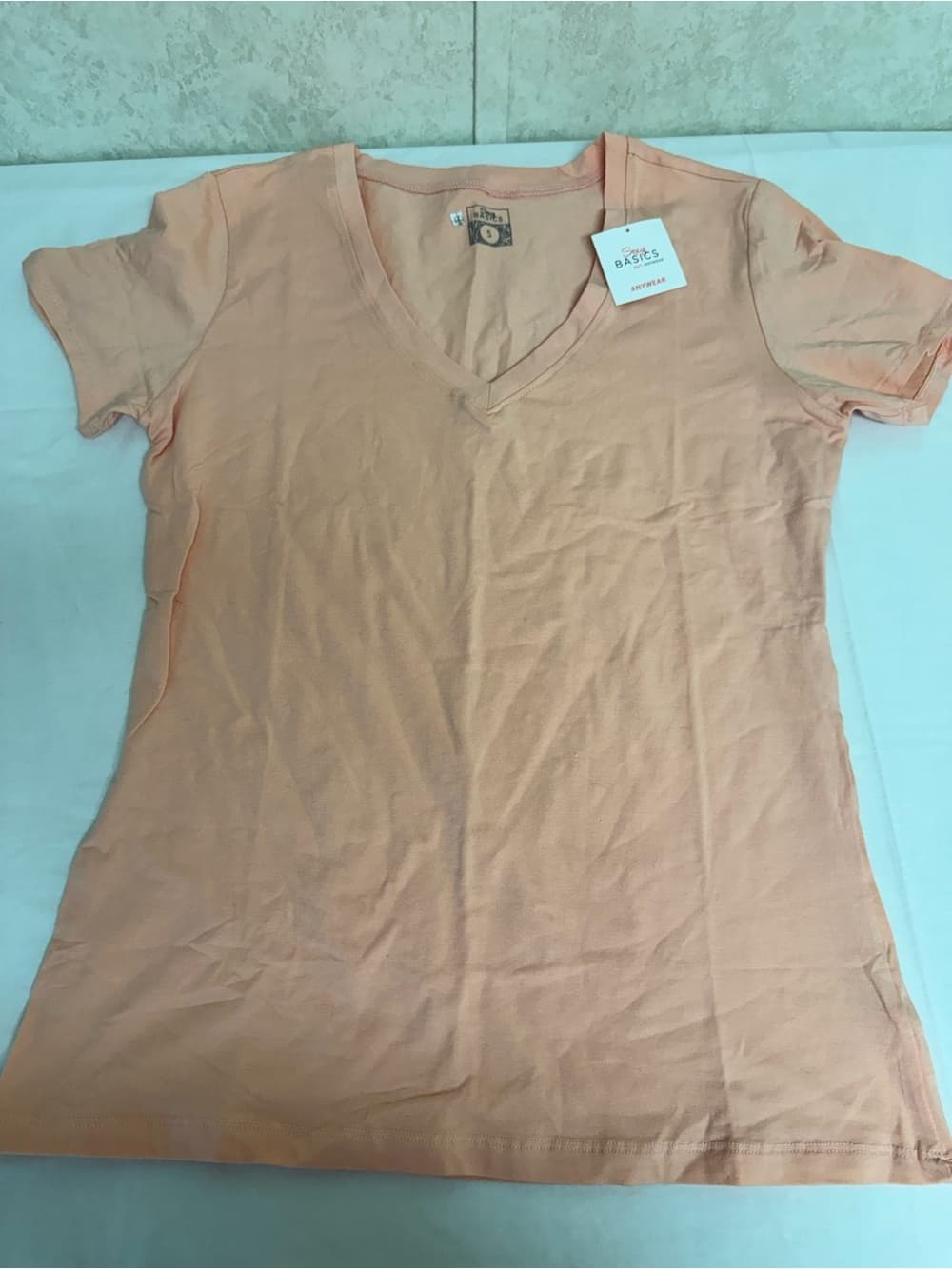 Basics V-Neck Short Sleeve Tee in Peach